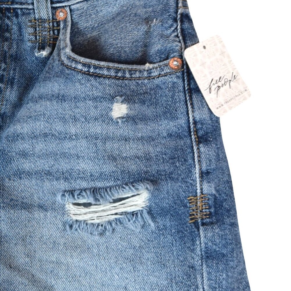 We The Free Distressed Cutoff Shorts Y2K Grunge Festival Denim NWT 23 - Picture 9 of 10
